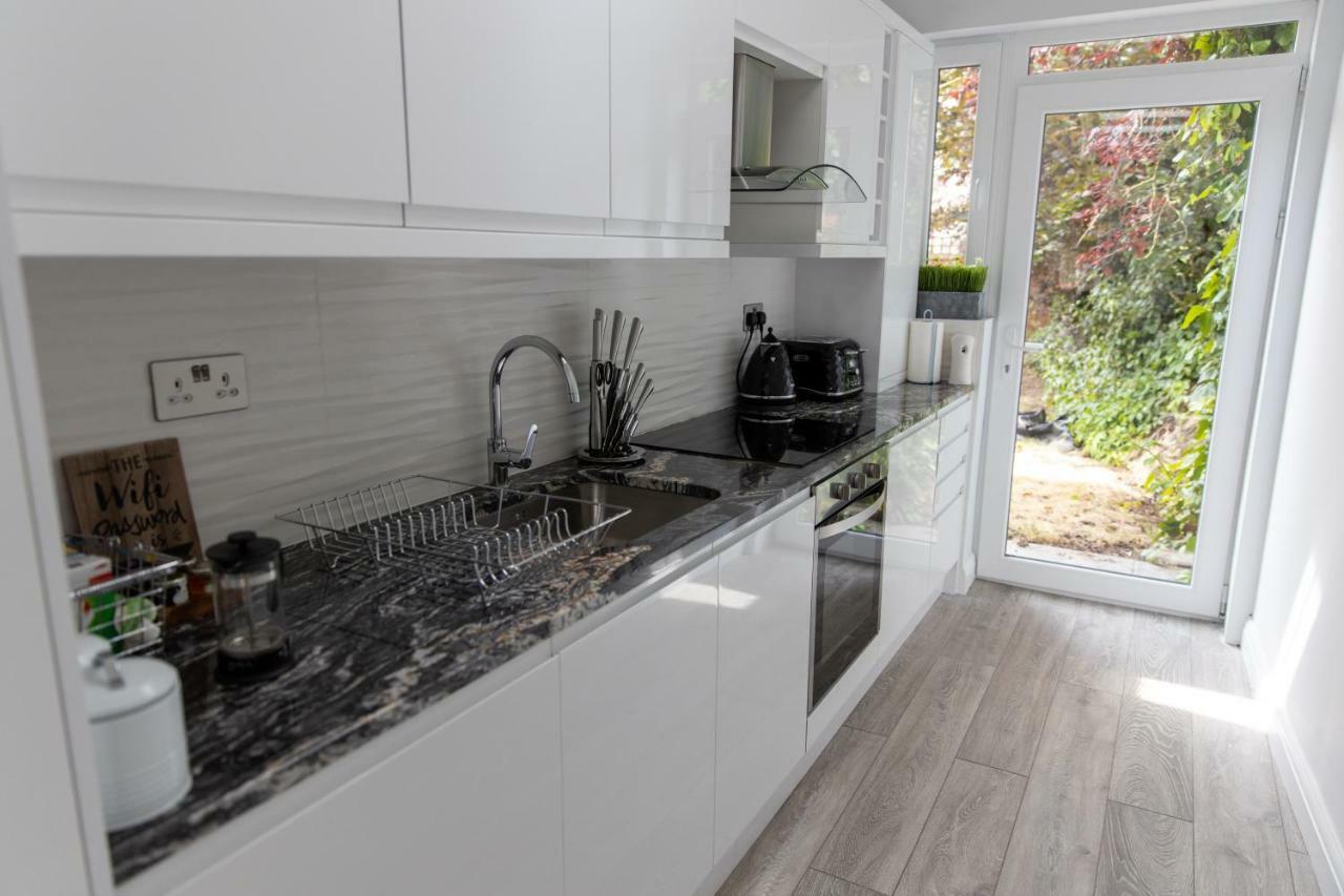 London Northwick Park Serviced Apartments By Riis Property Harrow Εξωτερικό φωτογραφία