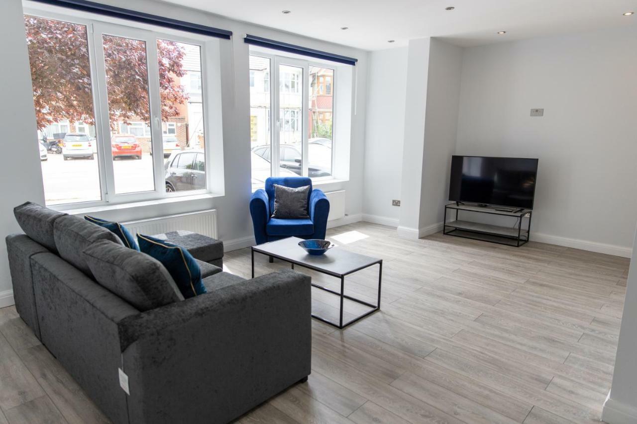London Northwick Park Serviced Apartments By Riis Property Harrow Εξωτερικό φωτογραφία